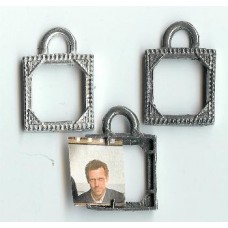 pendant that takes a photo